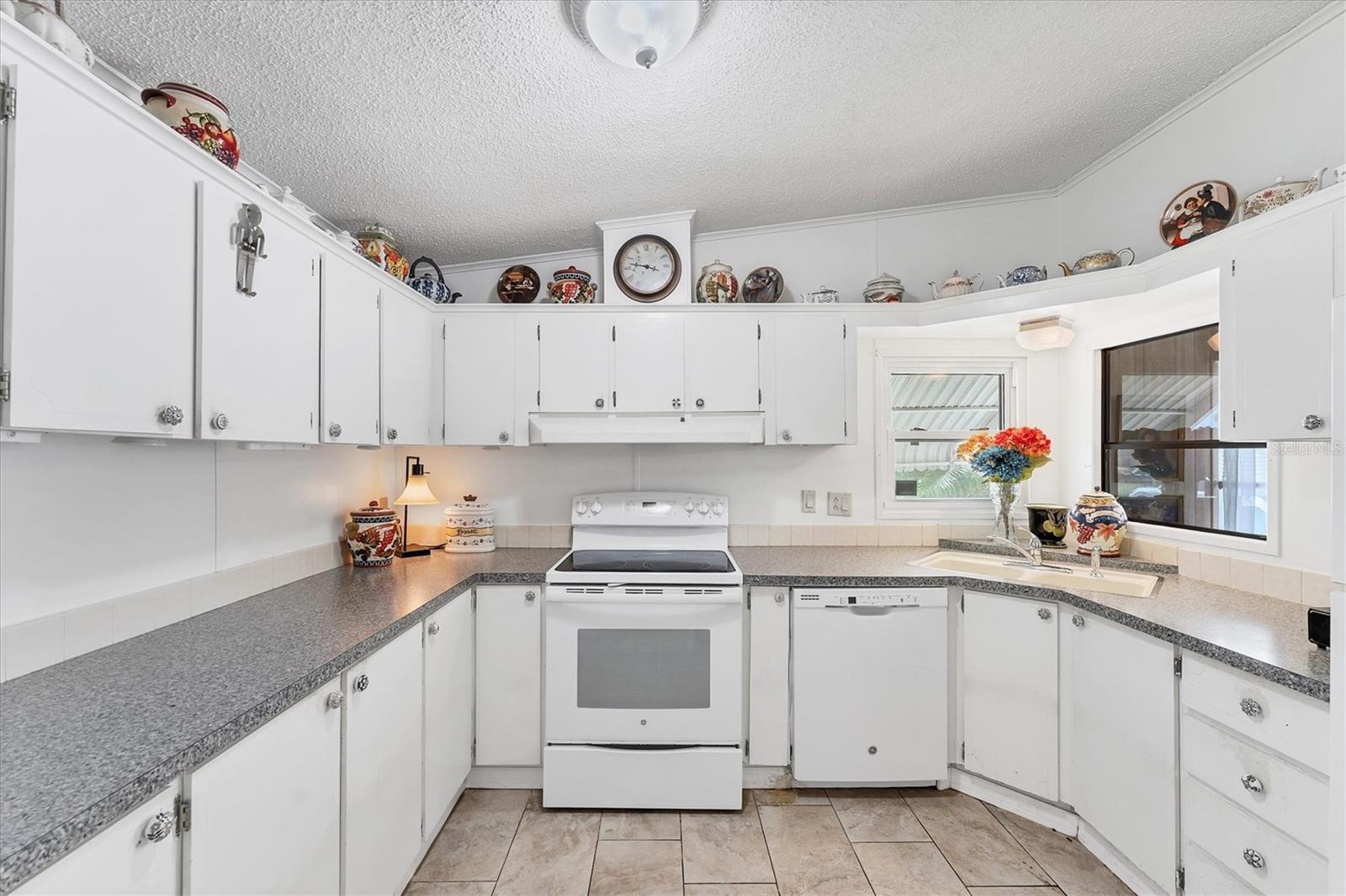 Image 6 of 51 For 5707 45th Street E 136