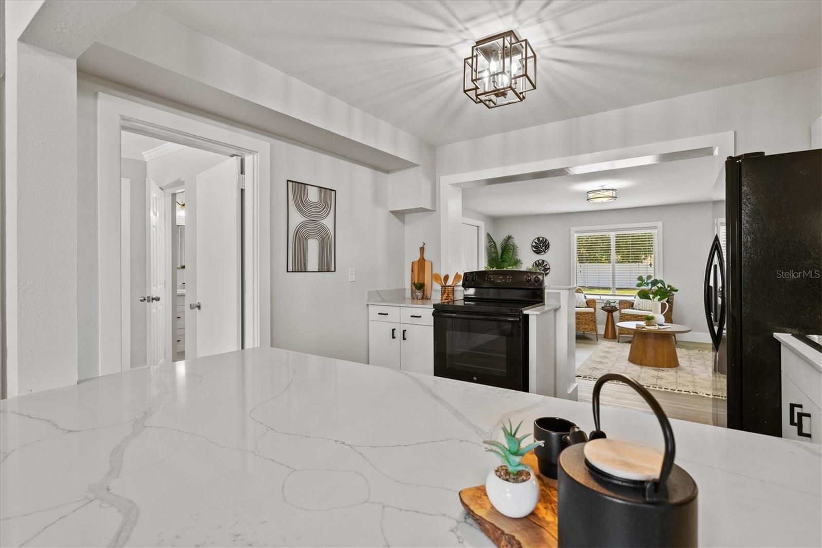 Image 11 of 74 For 2432 Aspinwall Street