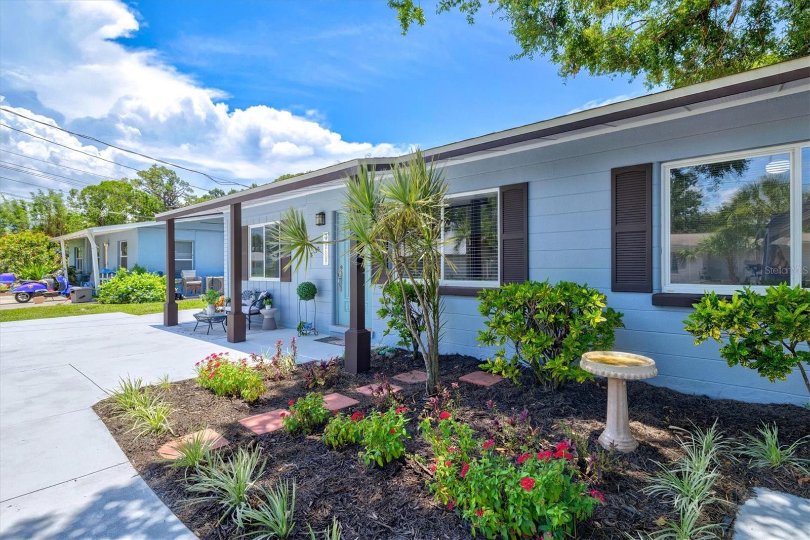 Image 2 of 74 For 2432 Aspinwall Street