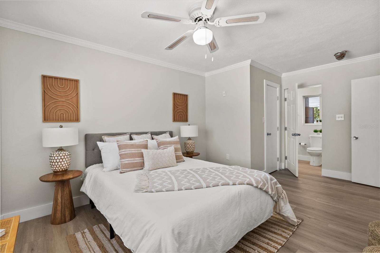 Image 22 of 74 For 2432 Aspinwall Street