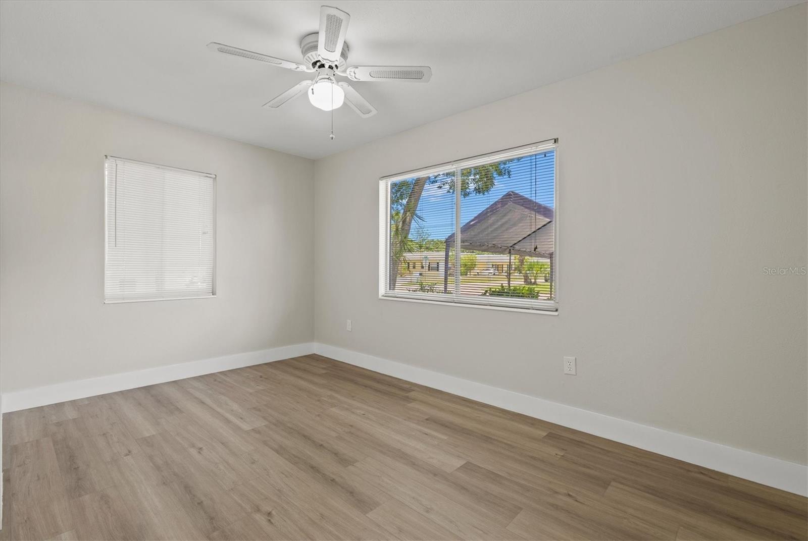 Image 27 of 74 For 2432 Aspinwall Street