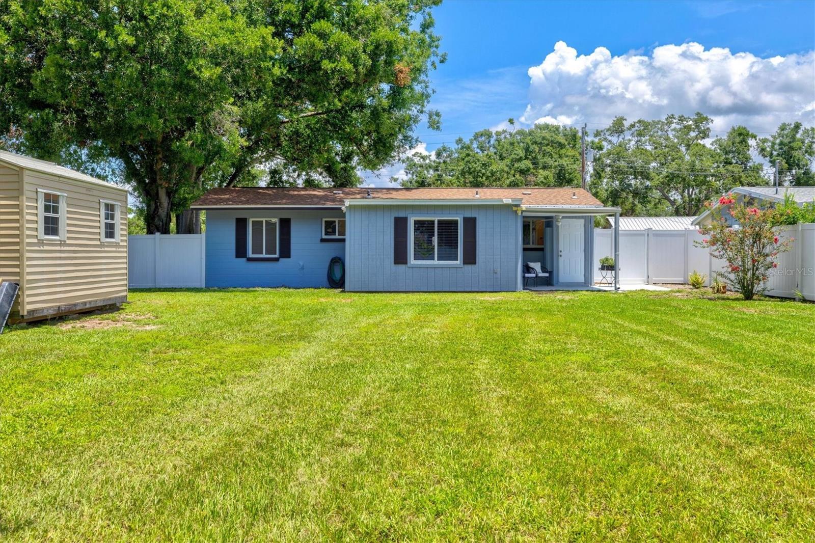 Image 37 of 74 For 2432 Aspinwall Street