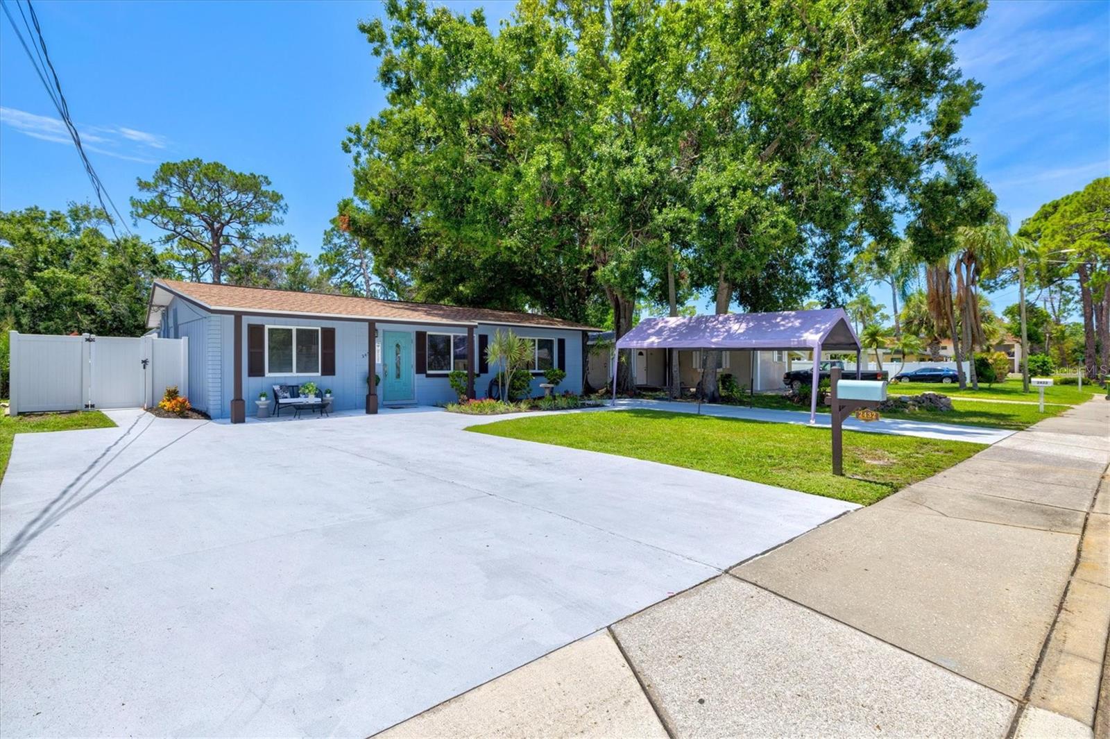 Image 44 of 74 For 2432 Aspinwall Street