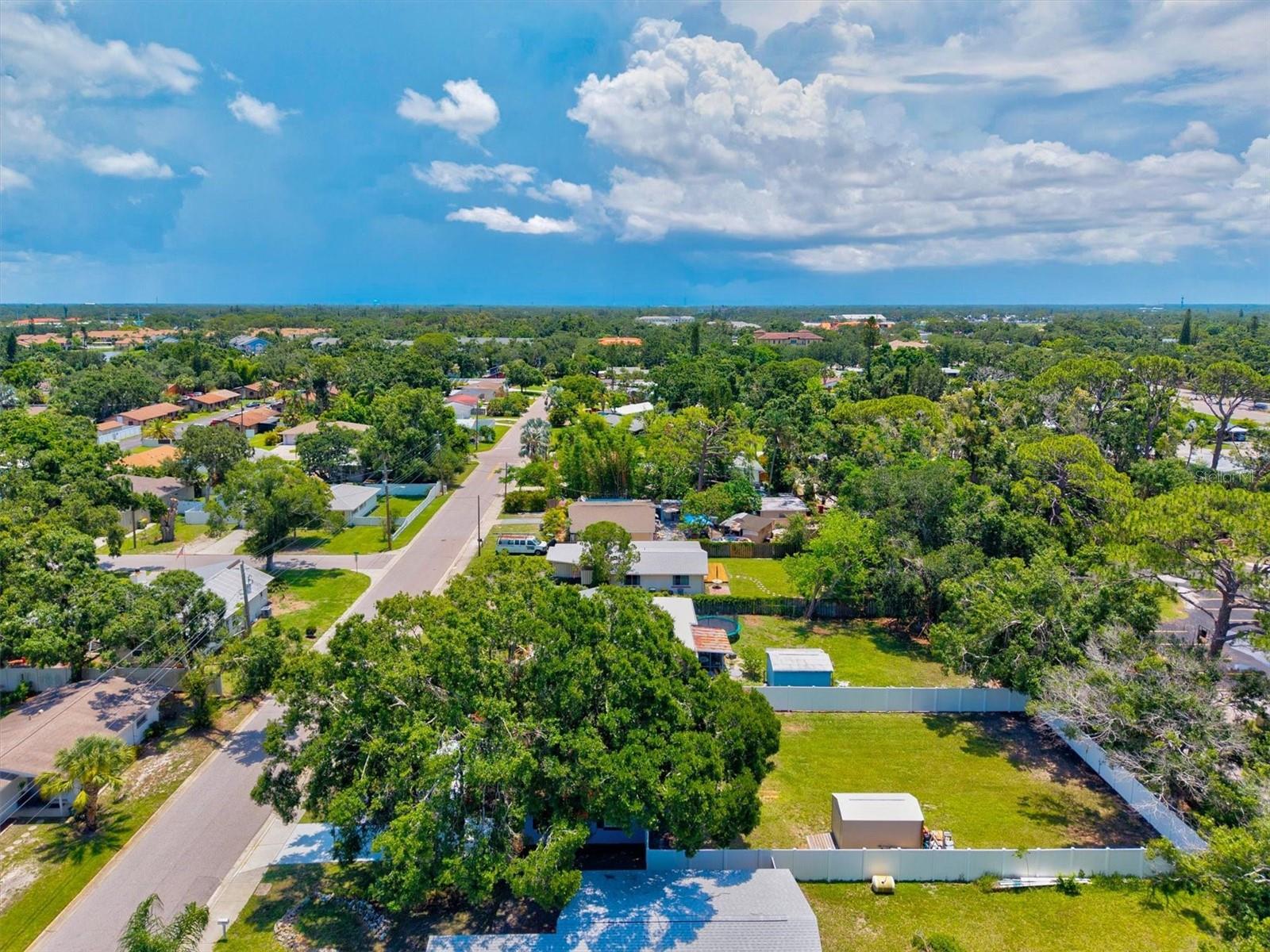 Image 47 of 74 For 2432 Aspinwall Street