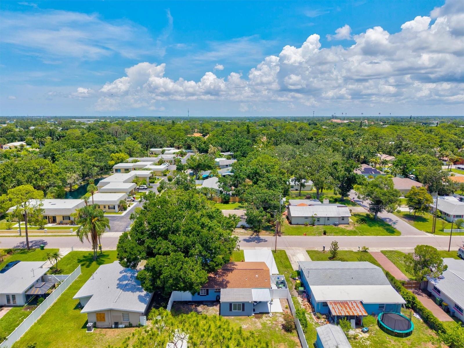 Image 48 of 74 For 2432 Aspinwall Street