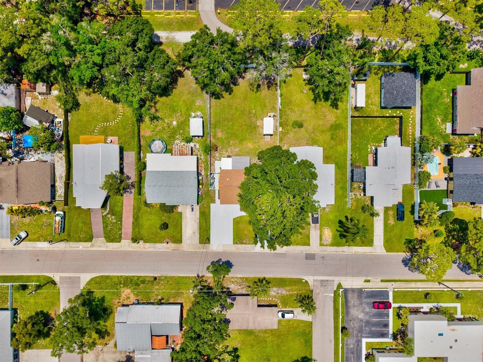 Image 51 of 74 For 2432 Aspinwall Street