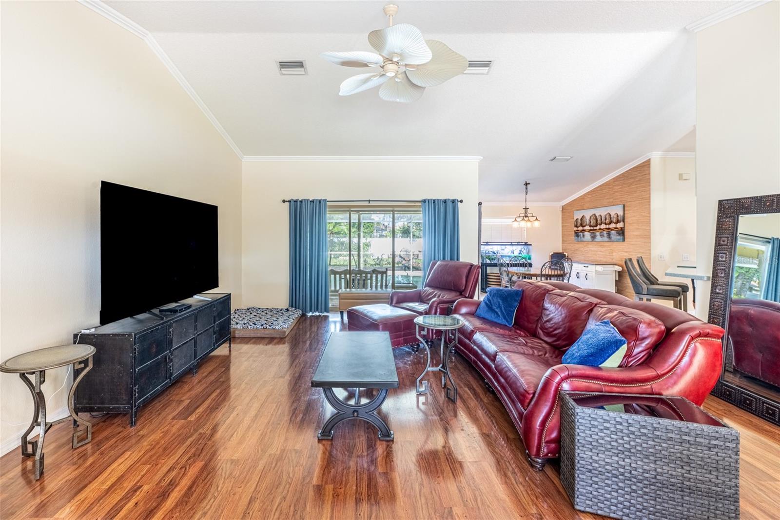 Image 11 of 50 For 604 129th Street Ne