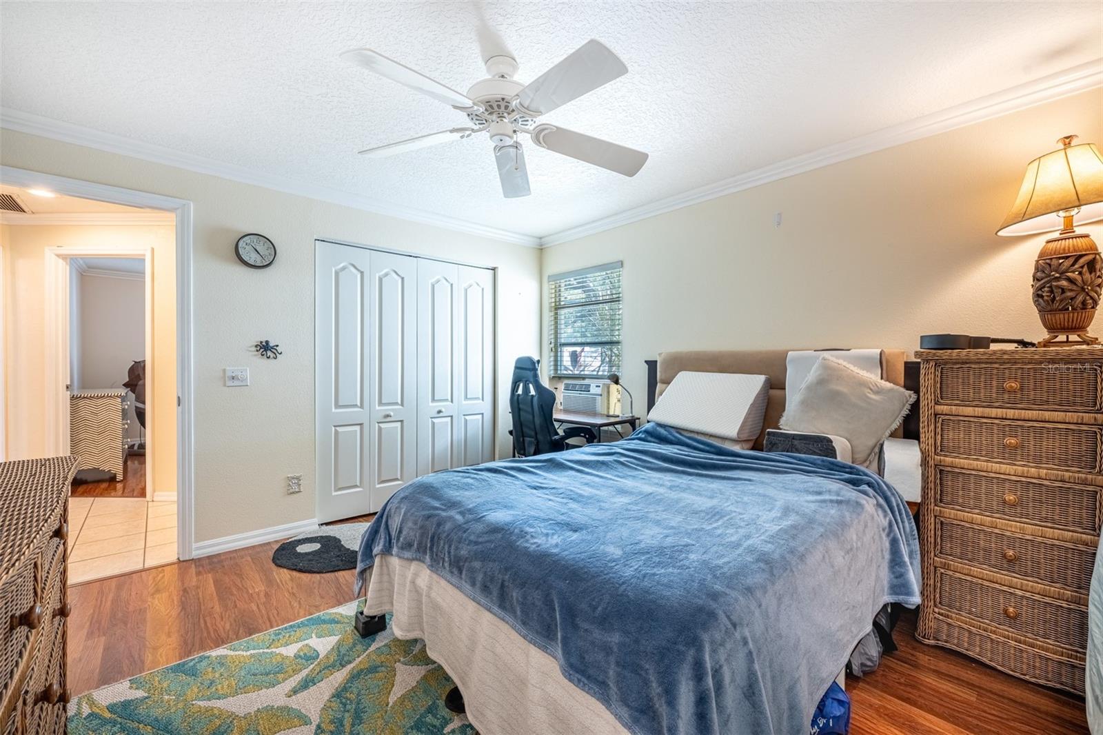 Image 23 of 50 For 604 129th Street Ne