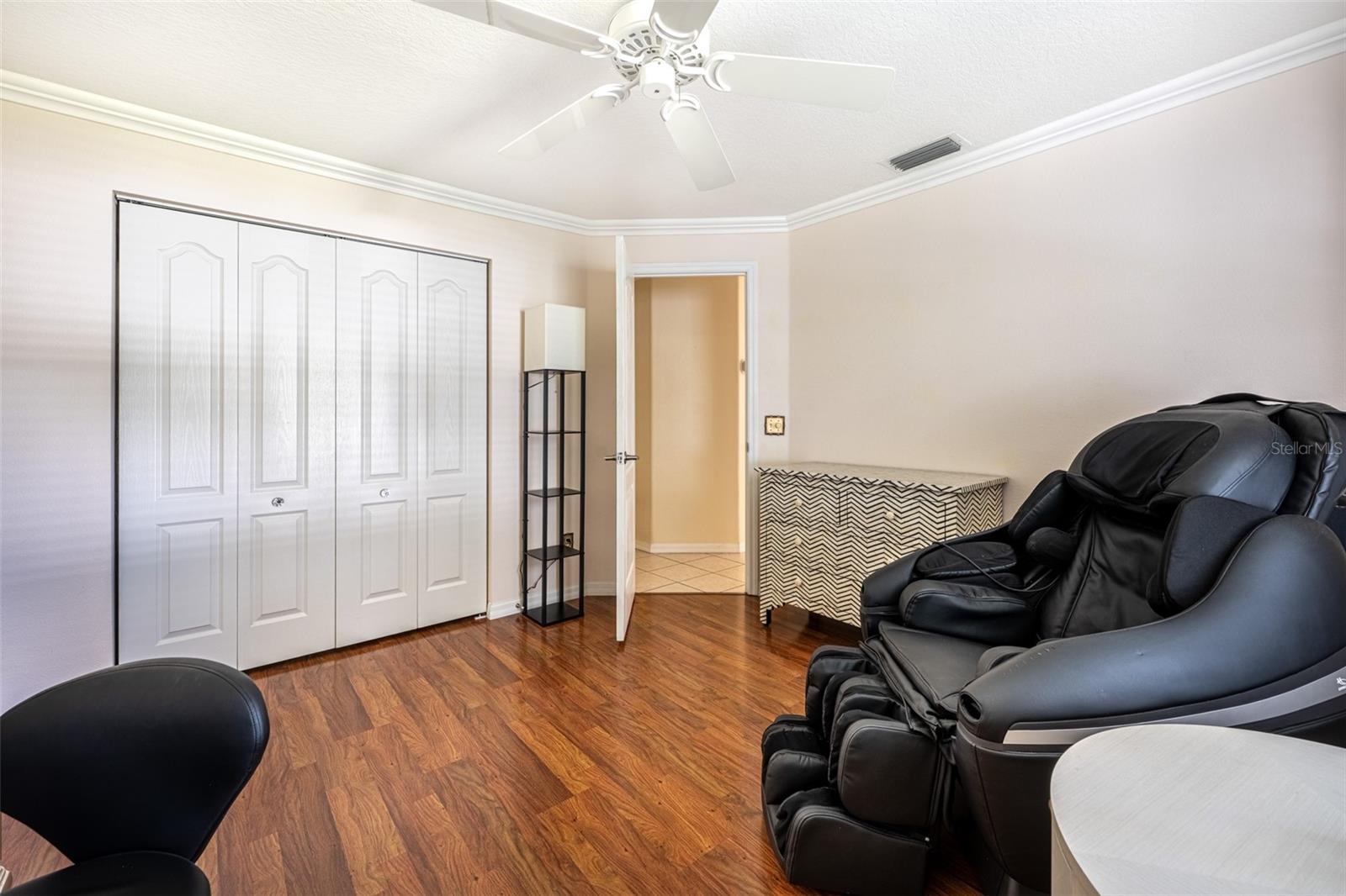 Image 25 of 50 For 604 129th Street Ne