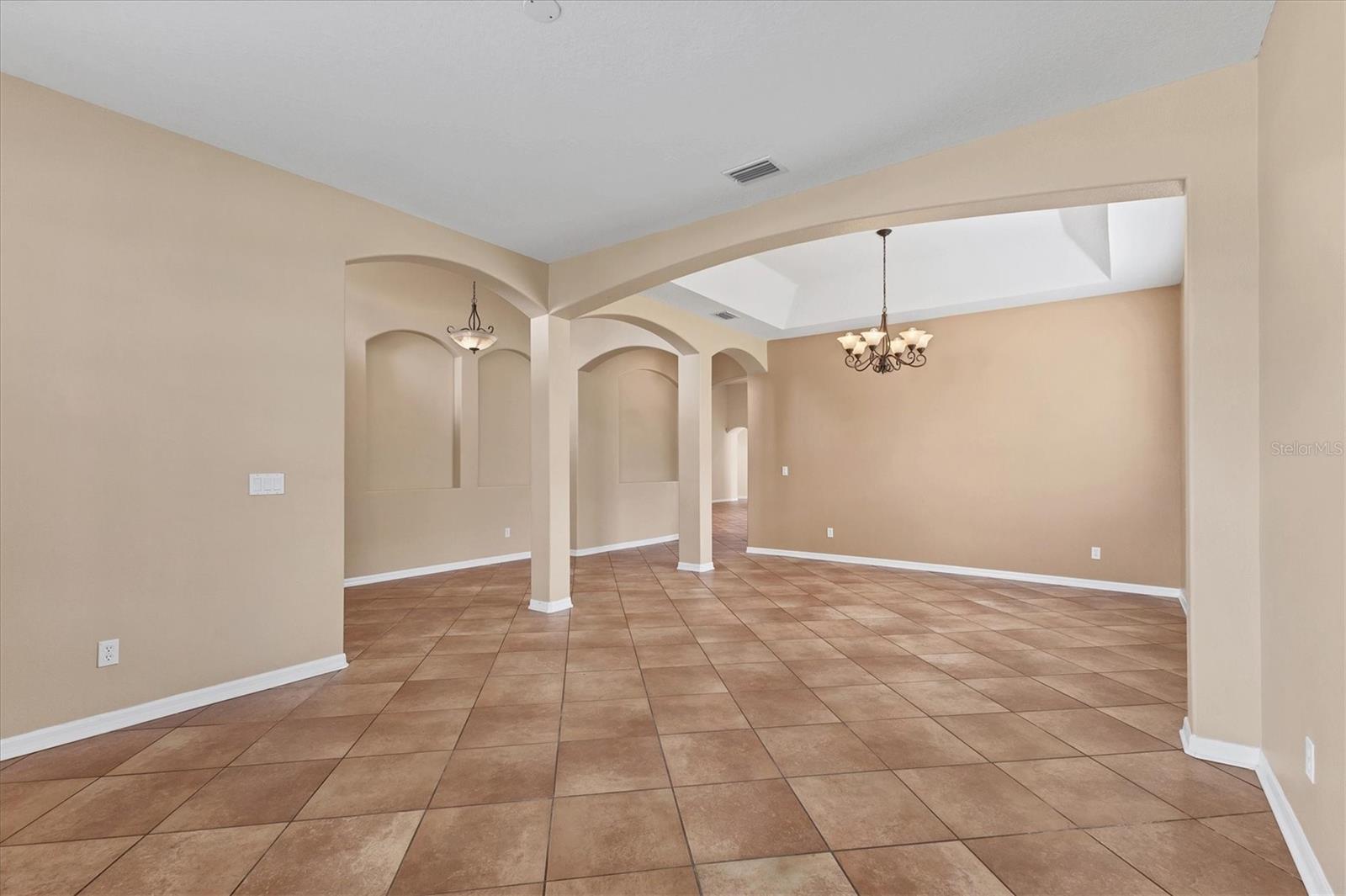 Image 11 of 54 For 7116 56th Terrace E