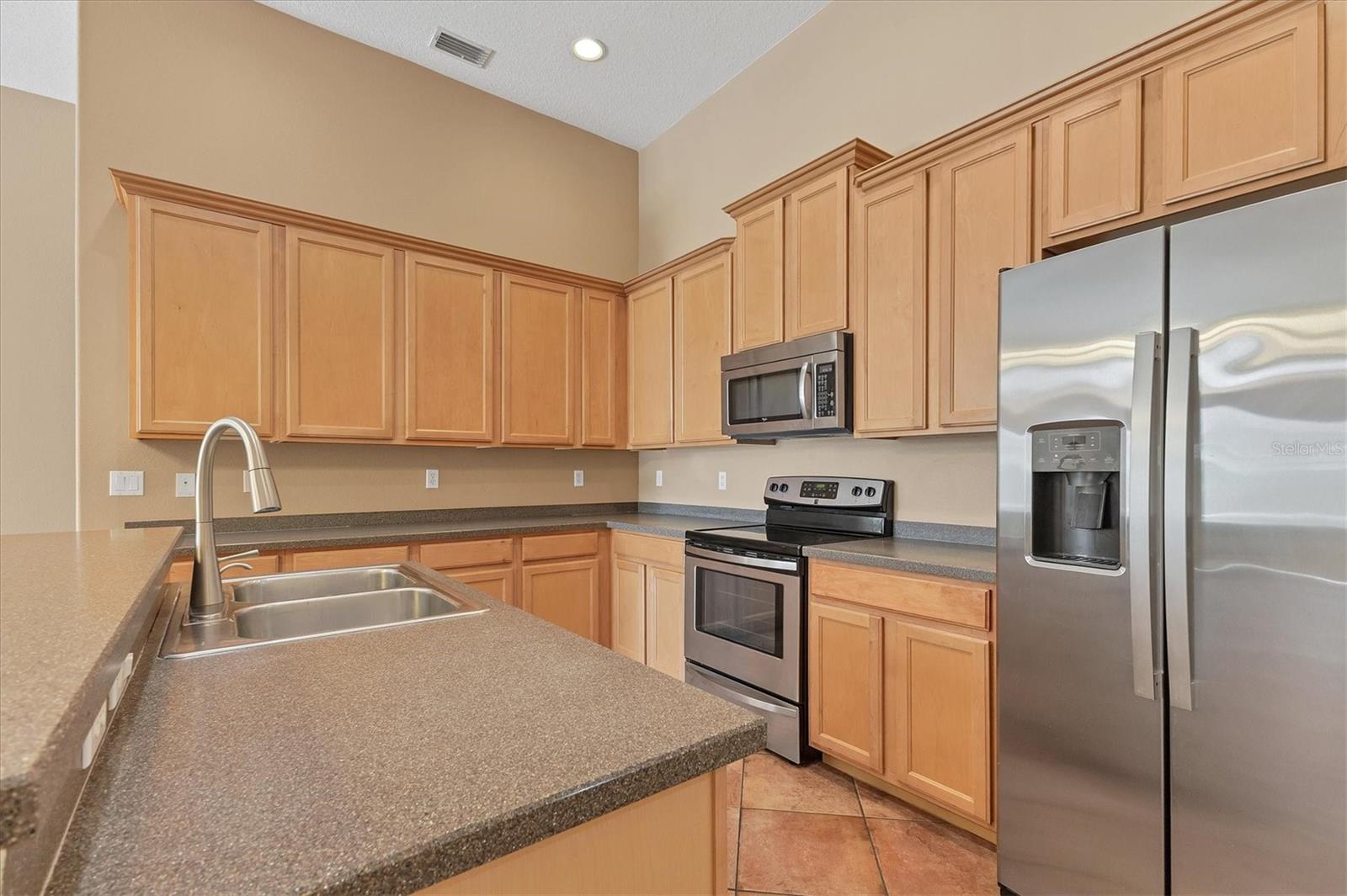 Image 21 of 54 For 7116 56th Terrace E
