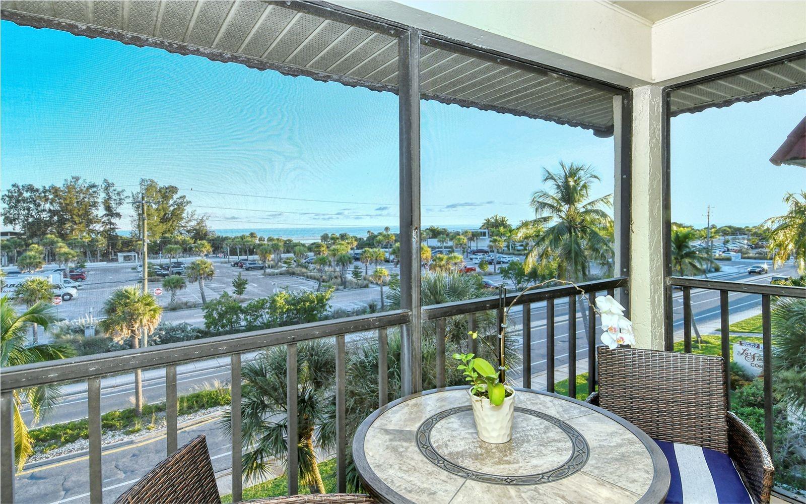 Image 11 of 68 For 925 Beach Road 408