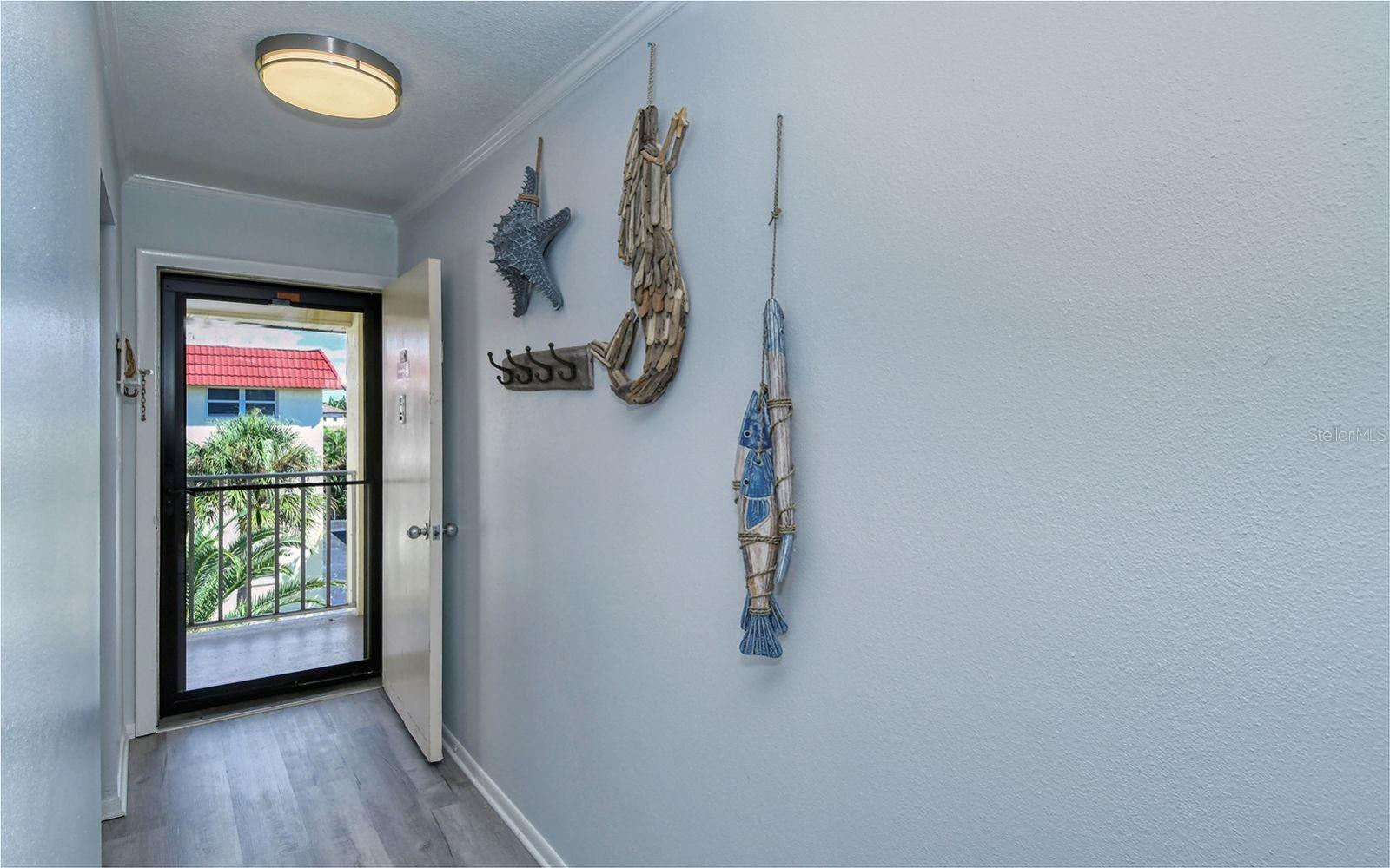 Image 21 of 68 For 925 Beach Road 408