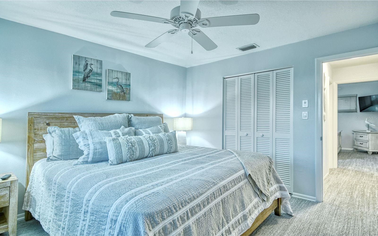 Image 24 of 68 For 925 Beach Road 408