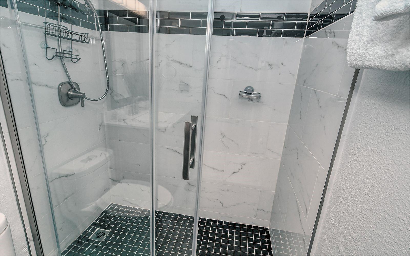 Image 32 of 68 For 925 Beach Road 408