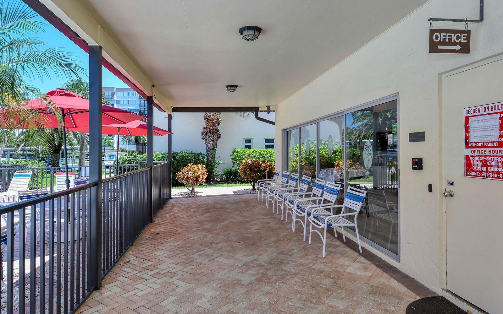Image 47 of 68 For 925 Beach Road 408