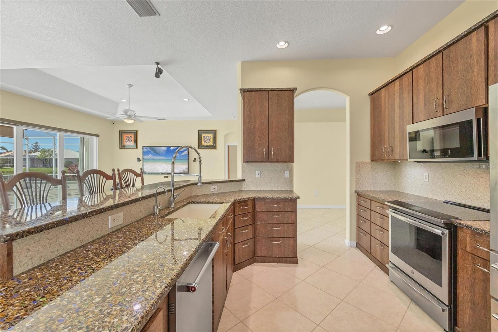 Image 10 of 53 For 7005 Goldrush Lane