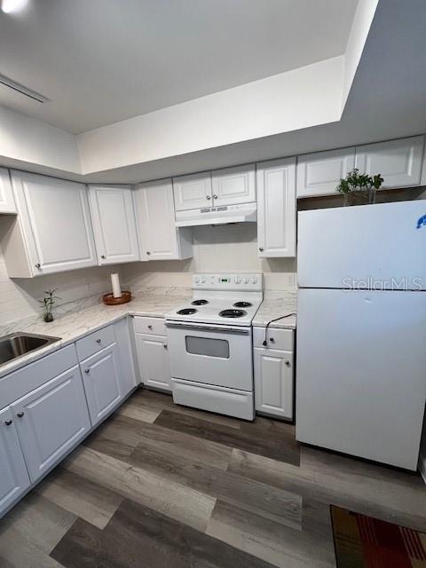 Image 7 of 37 For 3504 Beneva Road 209