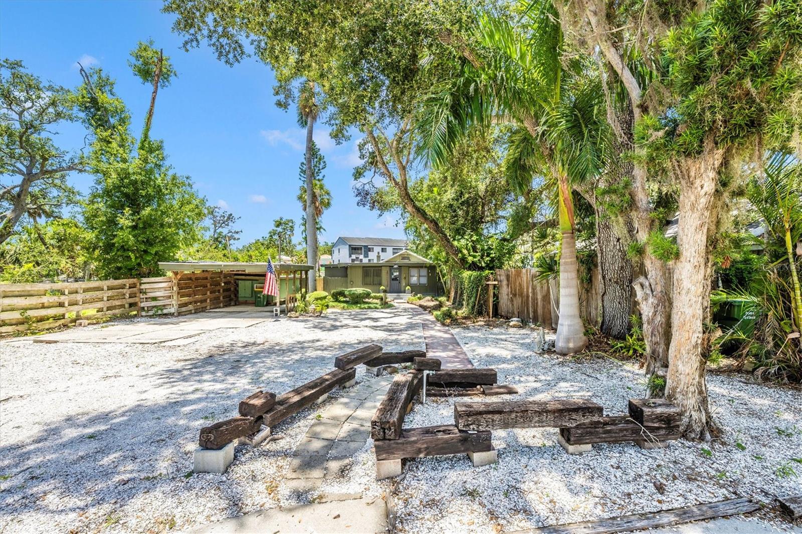Image 2 of 54 For 2027 Panama Drive