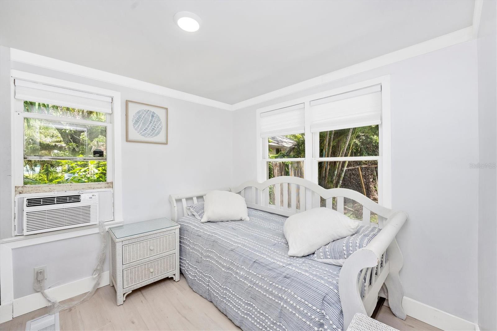 Image 37 of 54 For 2027 Panama Drive