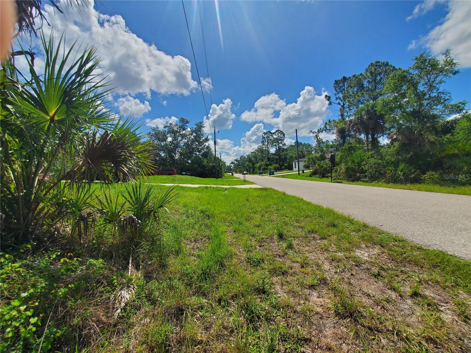 Image 5 of 5 For 17147 Belmont Avenue