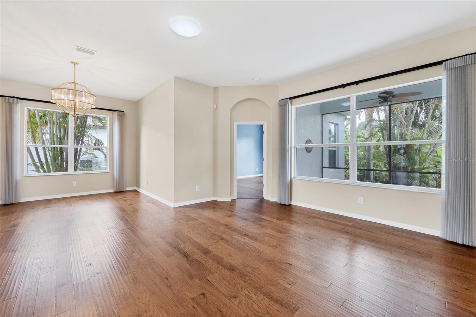 Image 10 of 32 For 11310 Durham Street