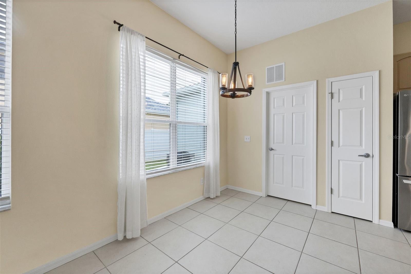 Image 7 of 32 For 11310 Durham Street
