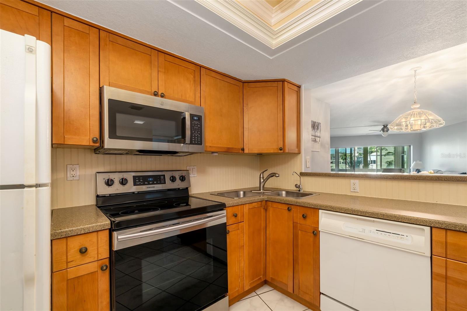 Image 20 of 69 For 2110 Benjamin Franklin Drive 301