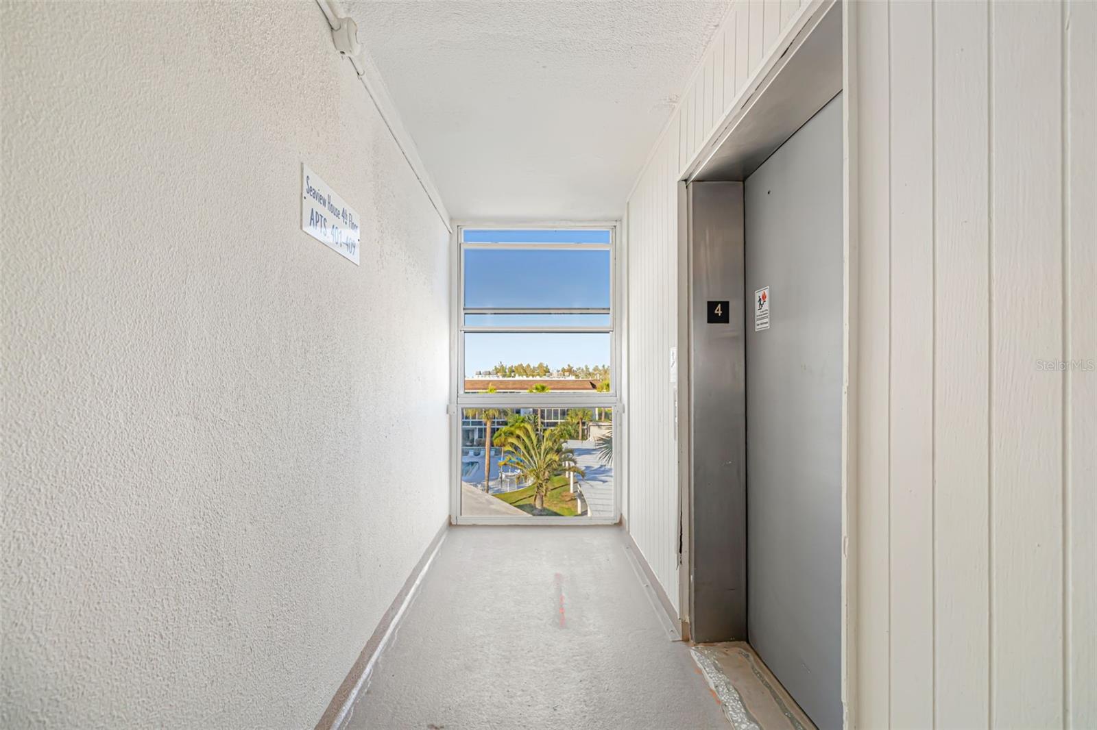 Image 37 of 69 For 2110 Benjamin Franklin Drive 301