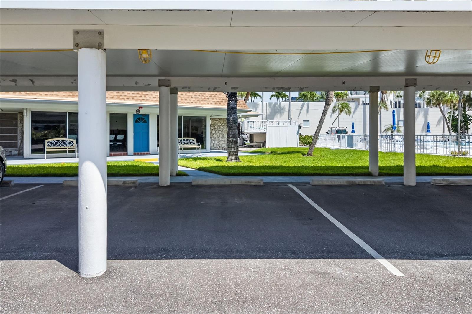 Image 48 of 69 For 2110 Benjamin Franklin Drive 301