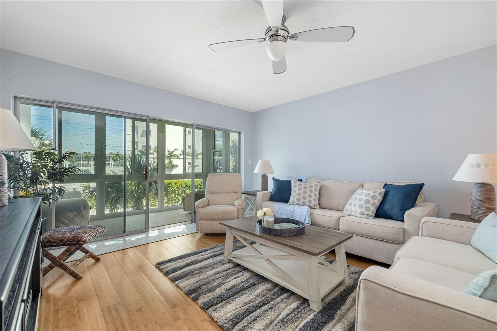 Image 6 of 69 For 2110 Benjamin Franklin Drive 301
