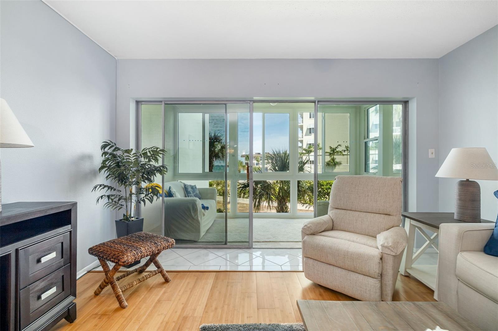 Image 8 of 69 For 2110 Benjamin Franklin Drive 301