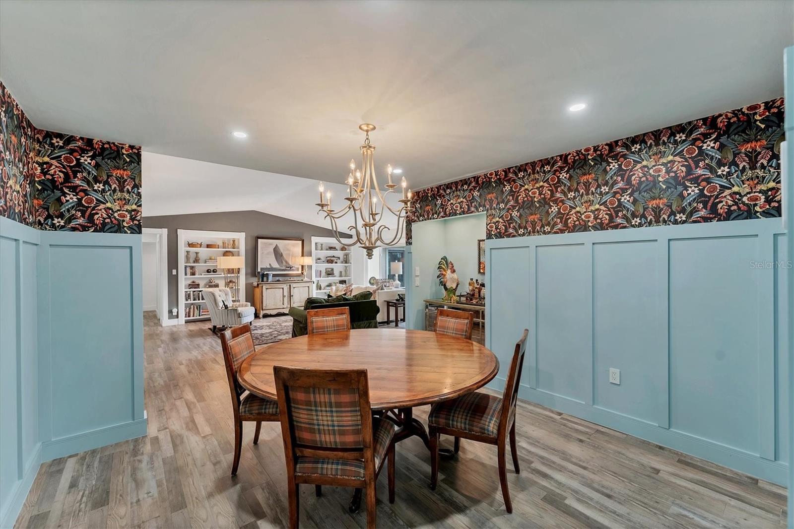 Image 10 of 50 For 6105 45th Street W