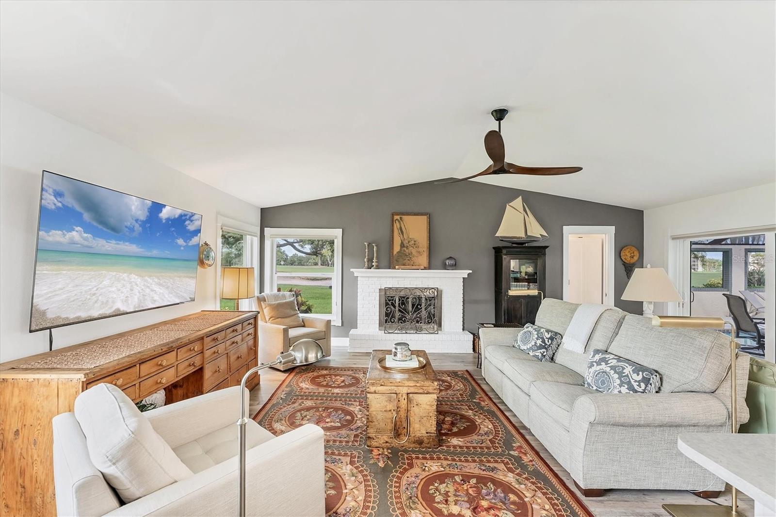 Image 17 of 50 For 6105 45th Street W