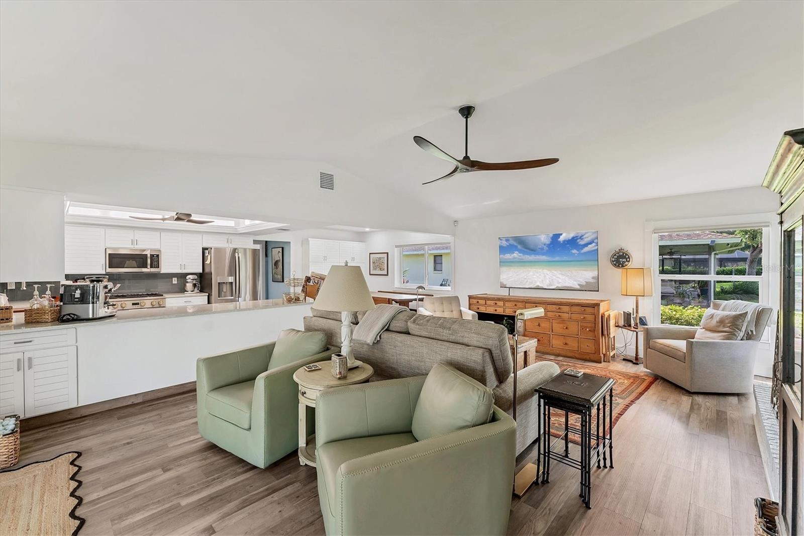 Image 21 of 50 For 6105 45th Street W