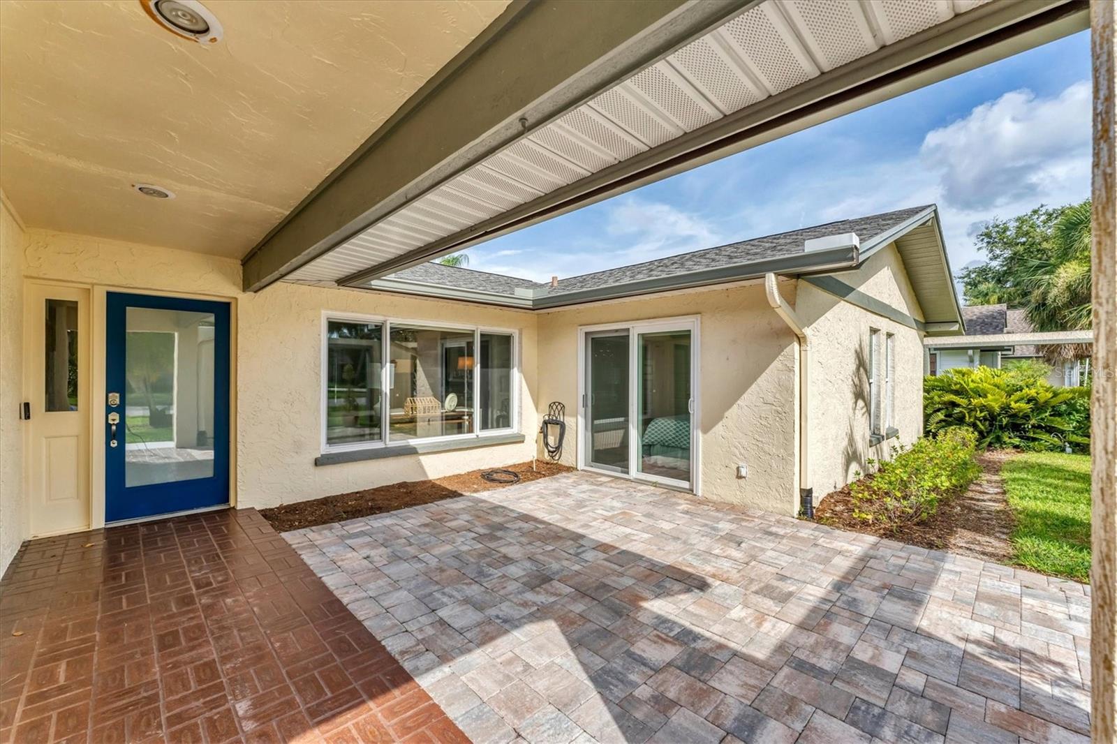 Image 3 of 50 For 6105 45th Street W