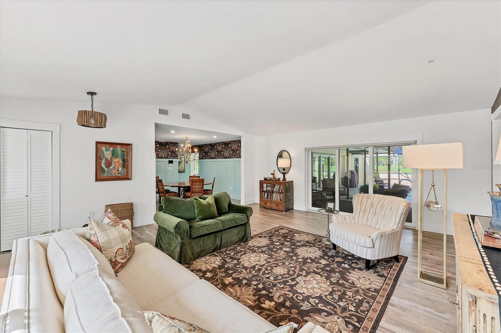 Image 7 of 50 For 6105 45th Street W