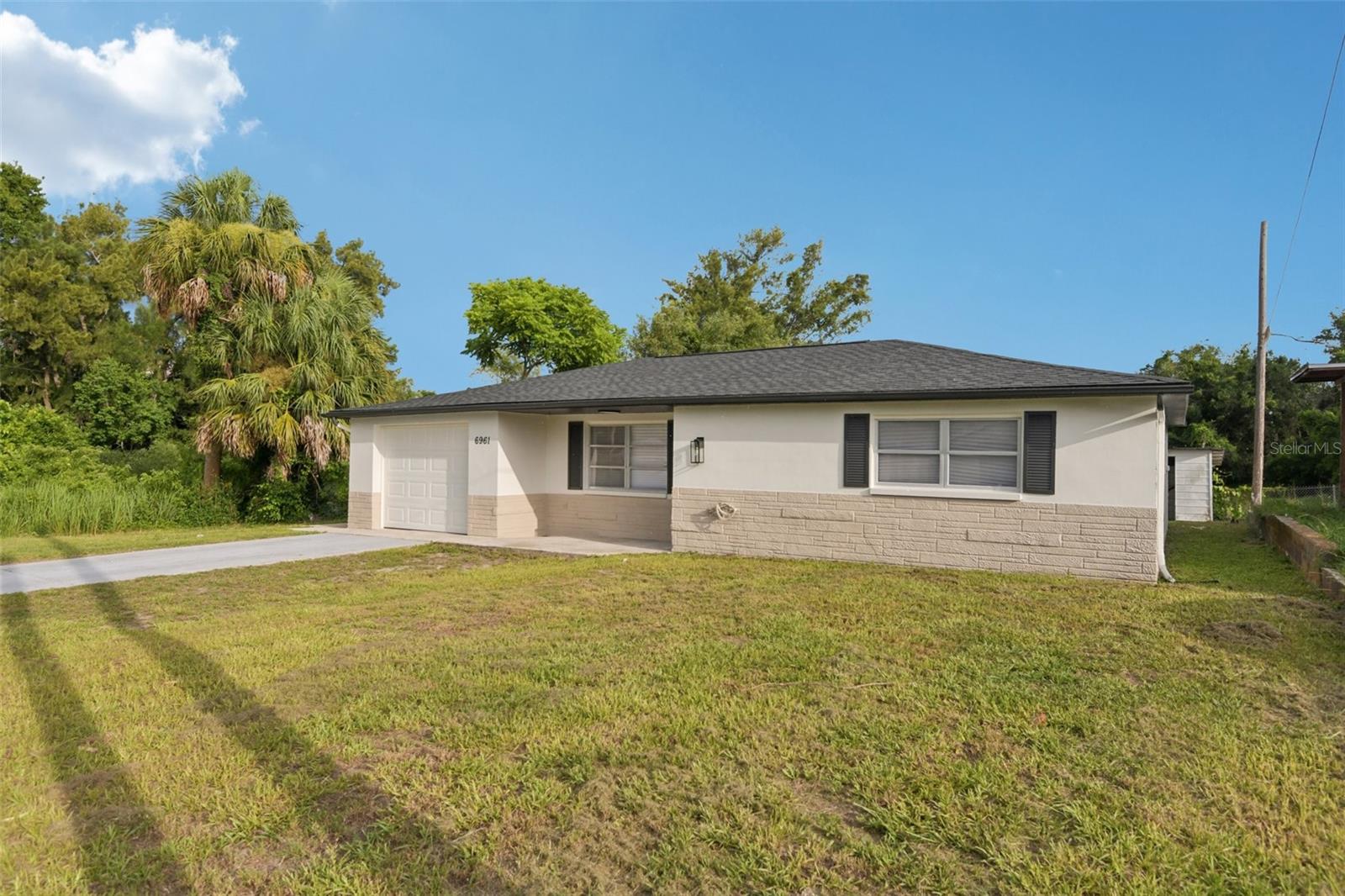 Listing photo id 0 for 6961 Alken Circle