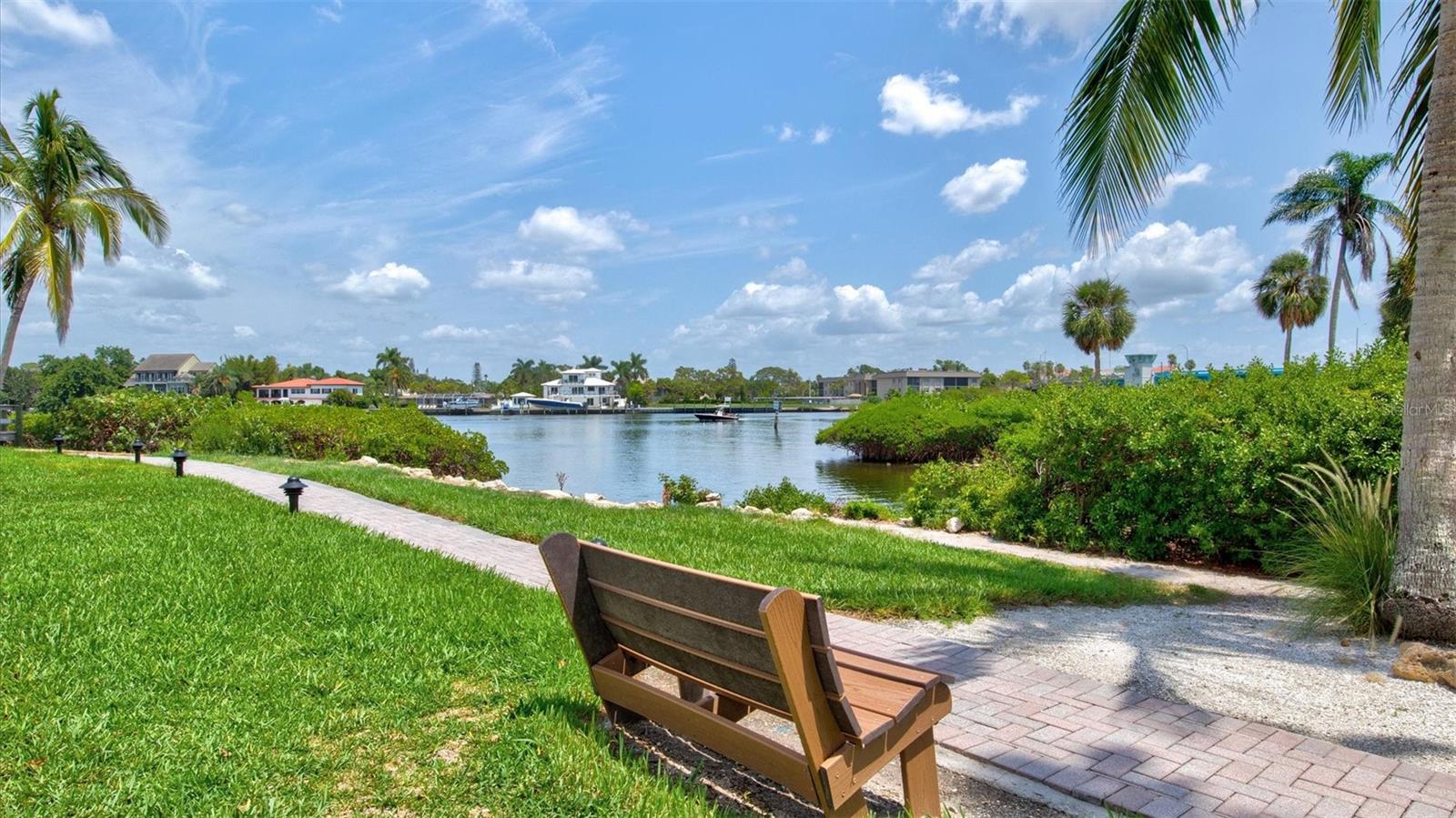Image 35 of 76 For 1700 Cove Ii Place 310