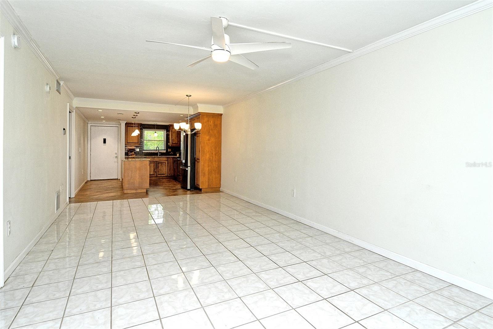 Image 4 of 37 For 3985 Maceachen Boulevard 224