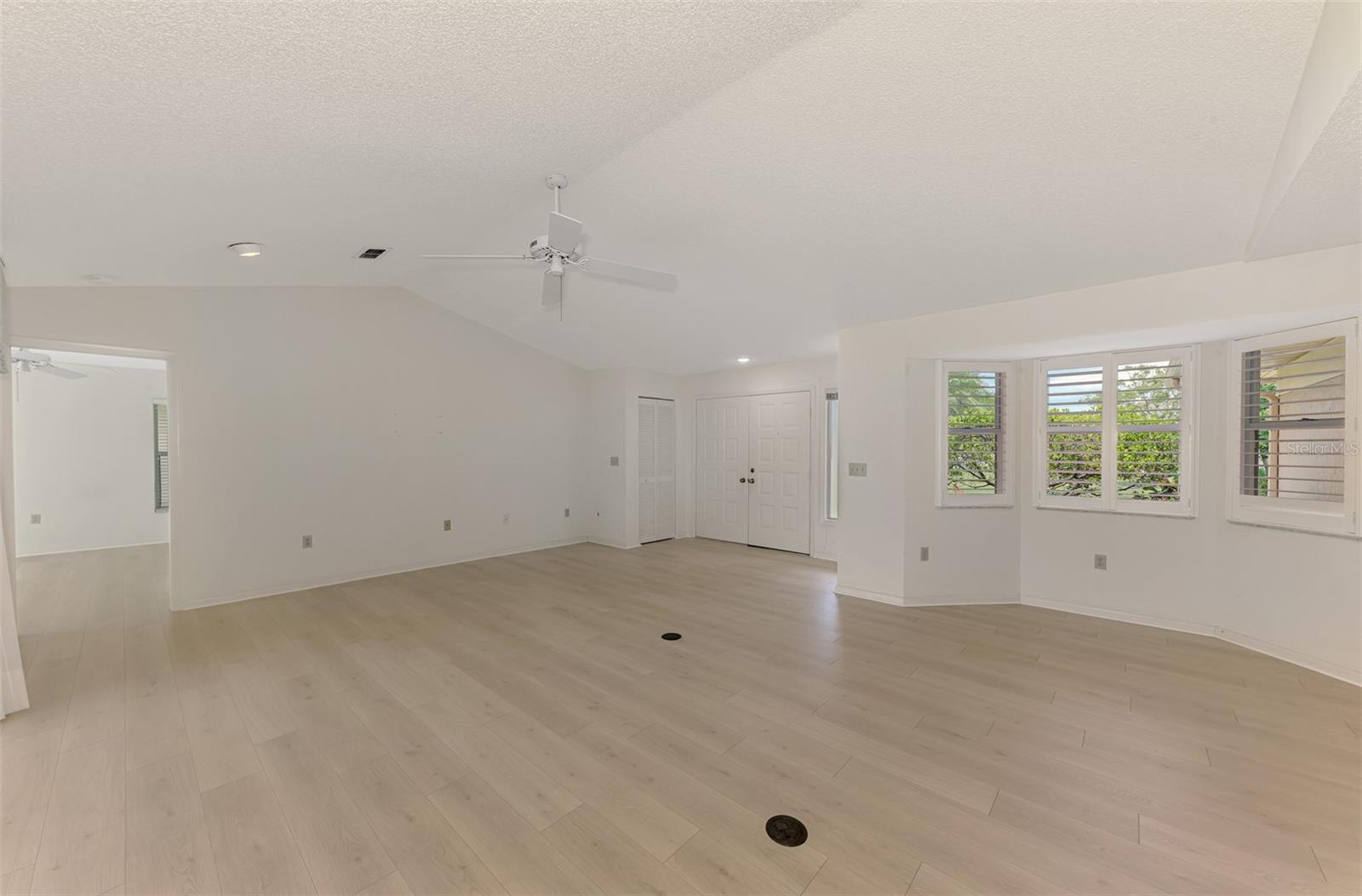 Image 11 of 48 For 3012 Community Center Drive