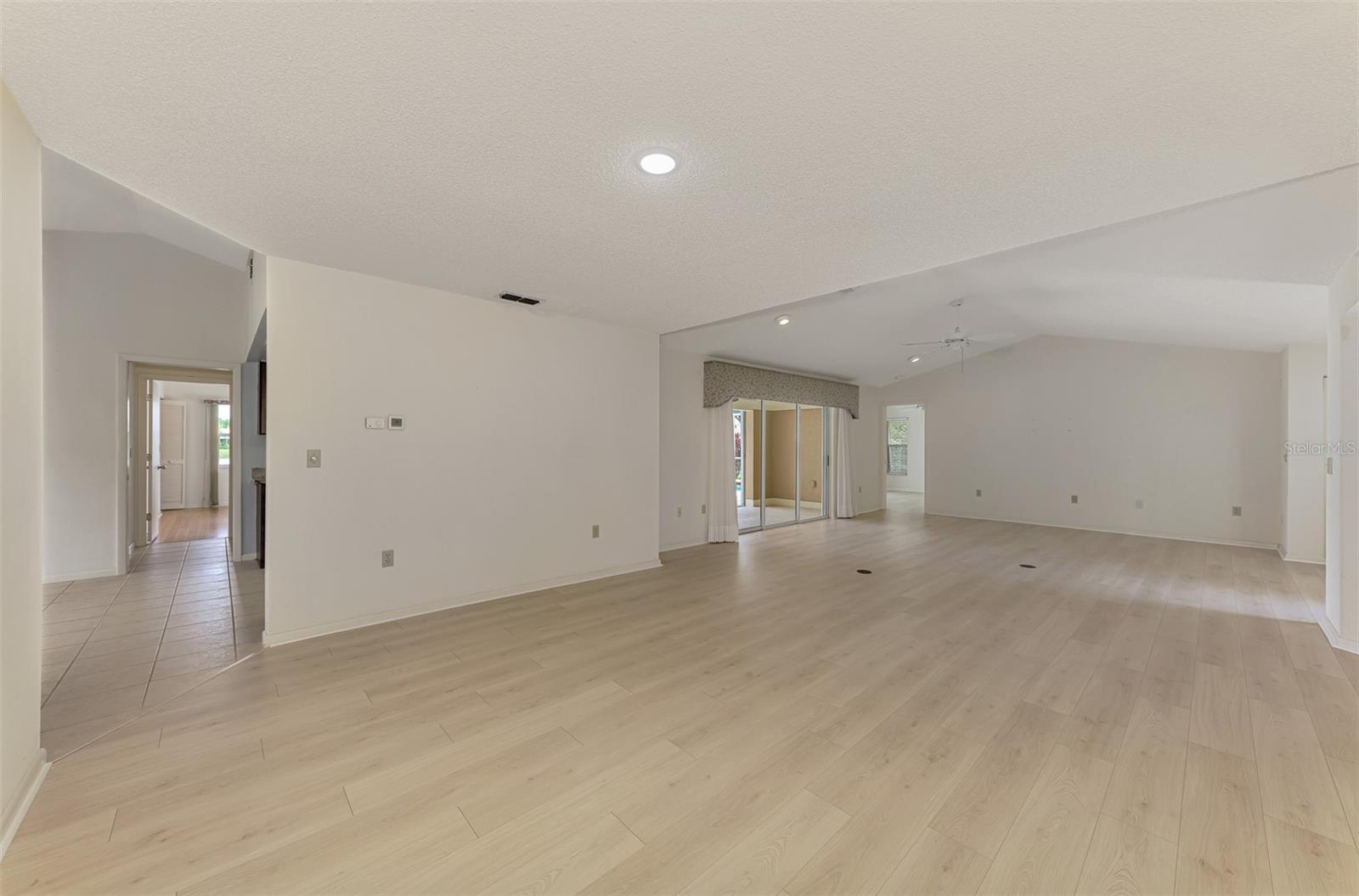 Image 14 of 48 For 3012 Community Center Drive