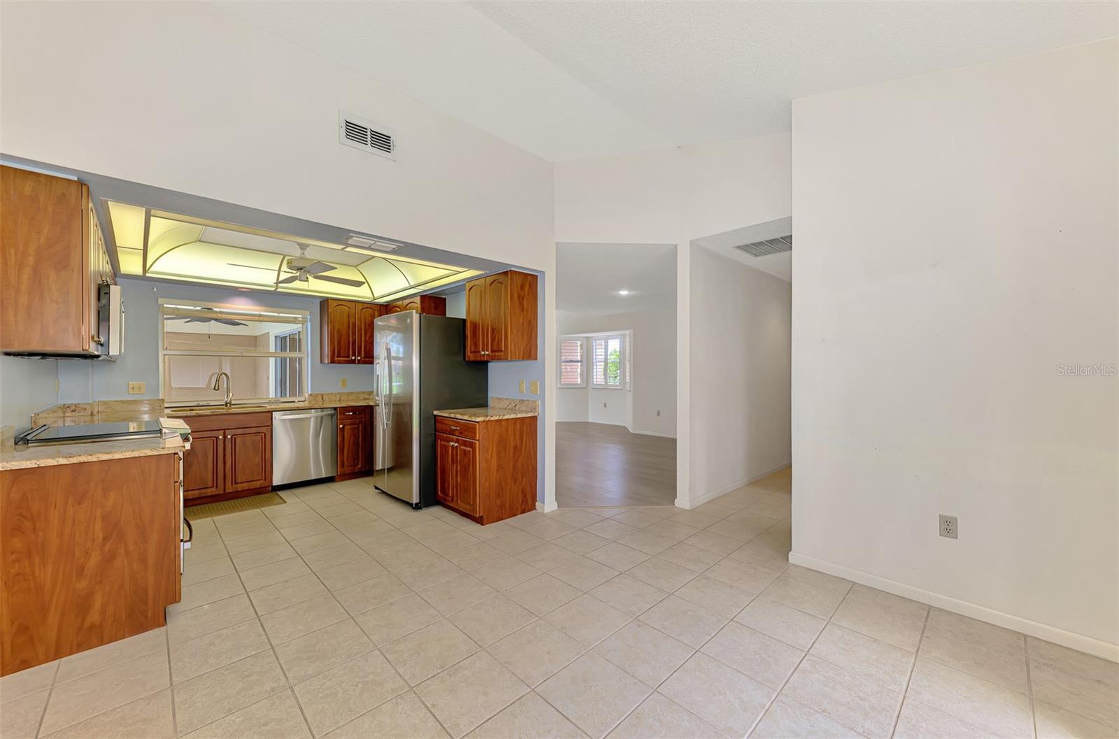 Image 15 of 48 For 3012 Community Center Drive