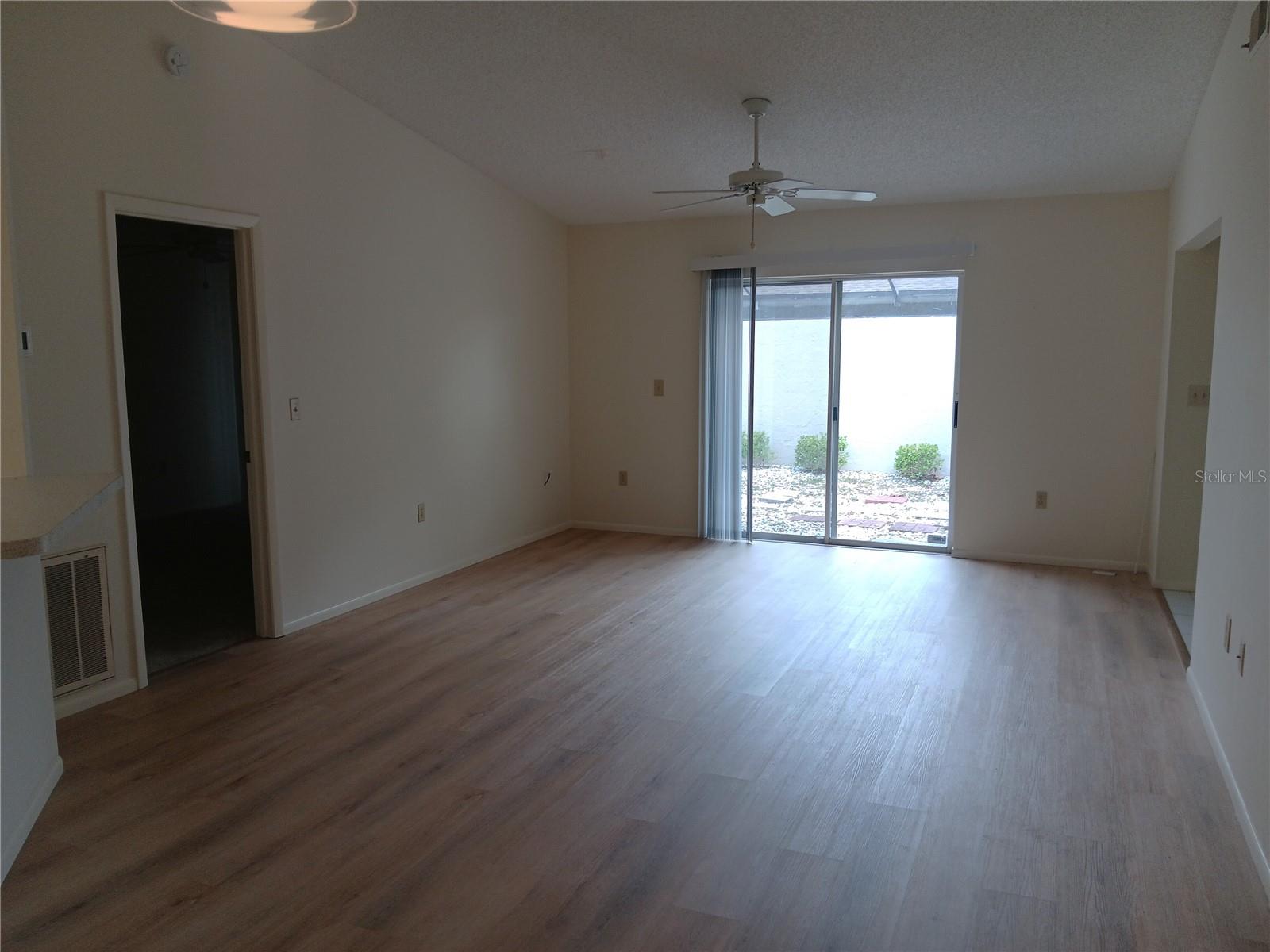 Image 11 of 19 For 4154 Center Pointe Circle 57a