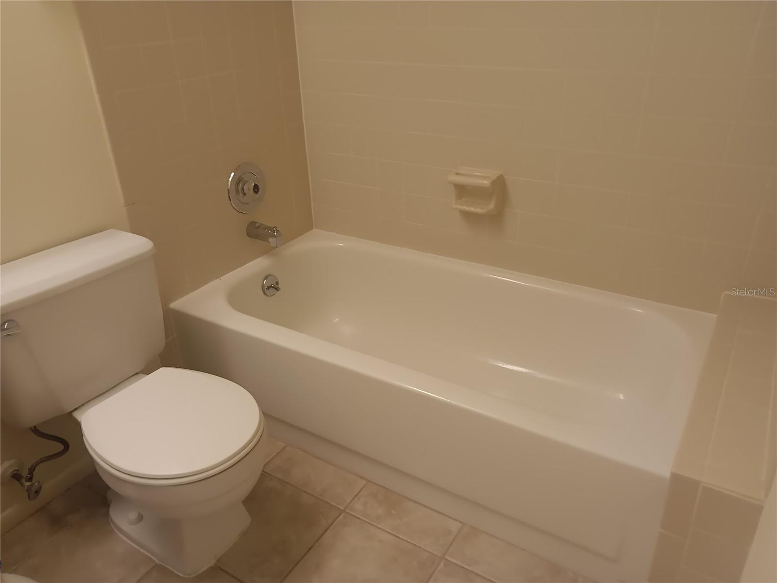 Image 8 of 19 For 4154 Center Pointe Circle 57a