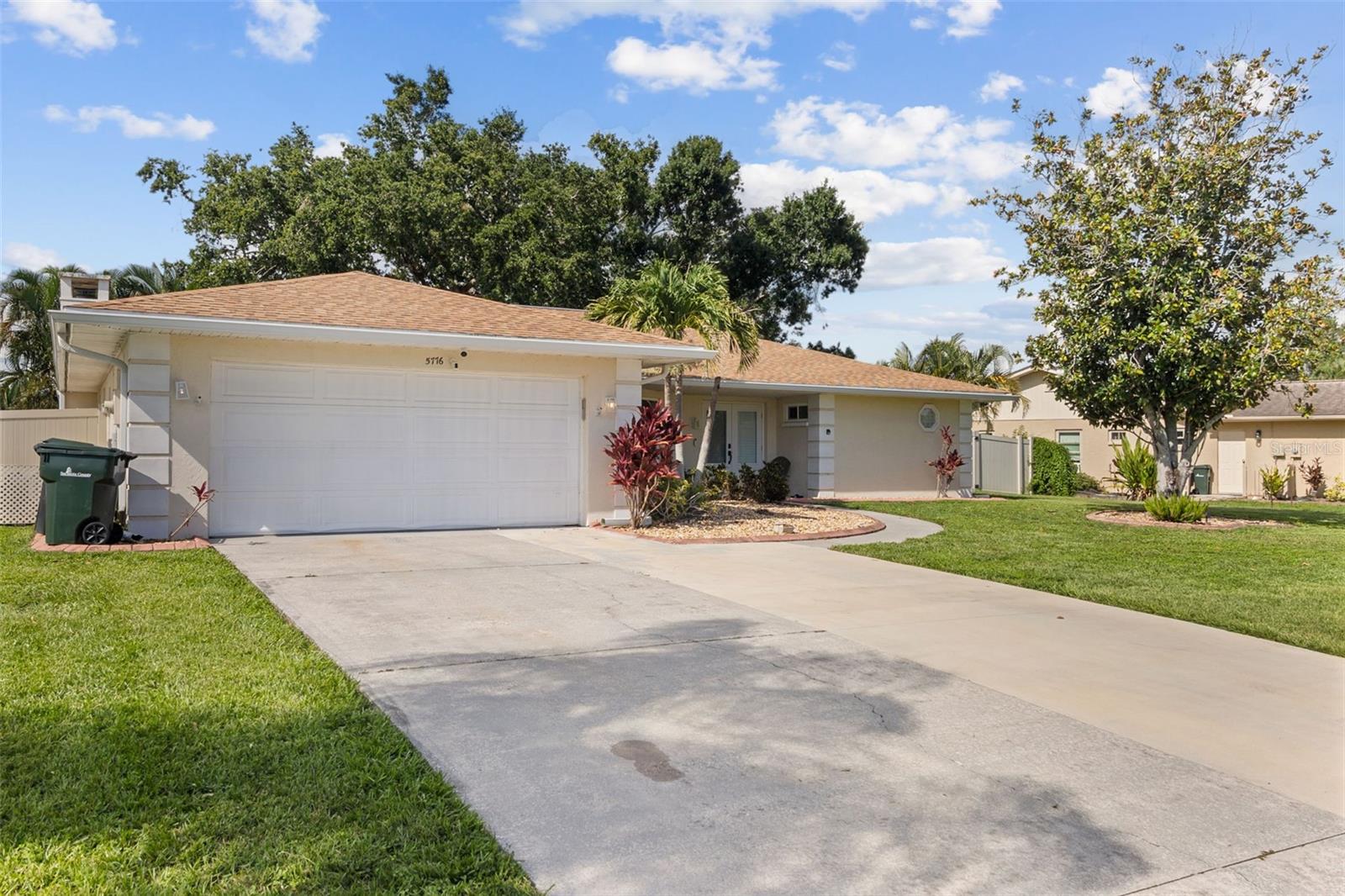 Image 3 of 33 For 5776 Augusta Circle