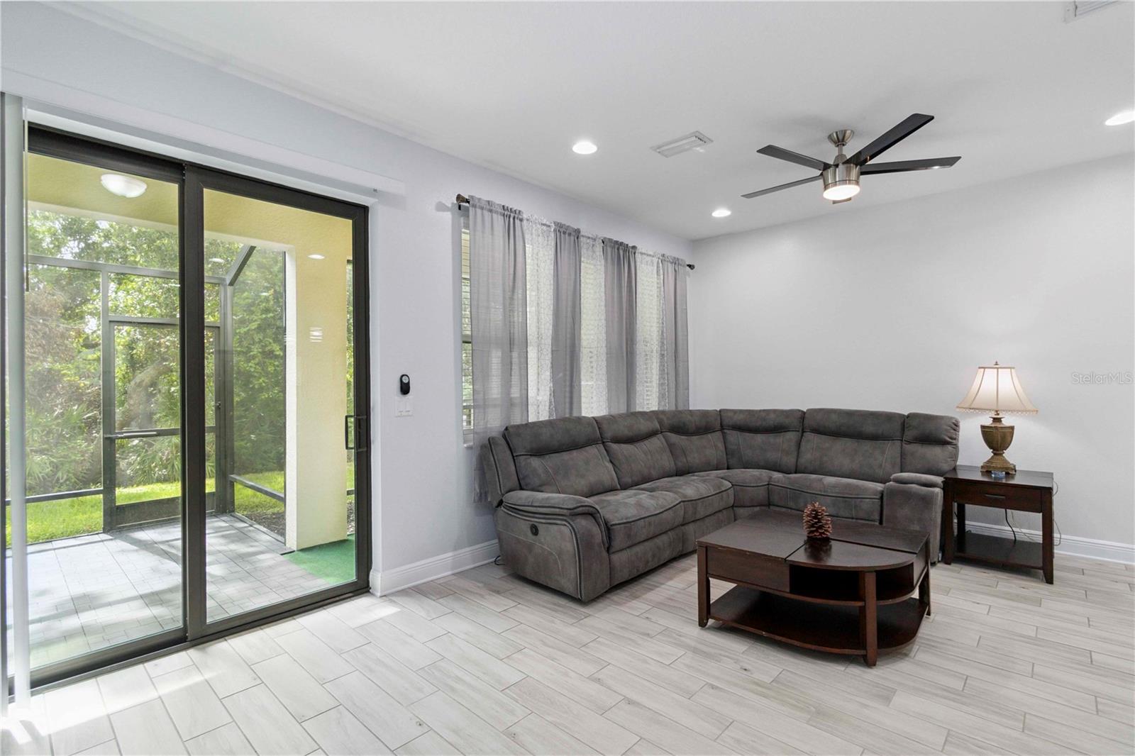 Image 10 of 46 For 5114 78th St Circle E