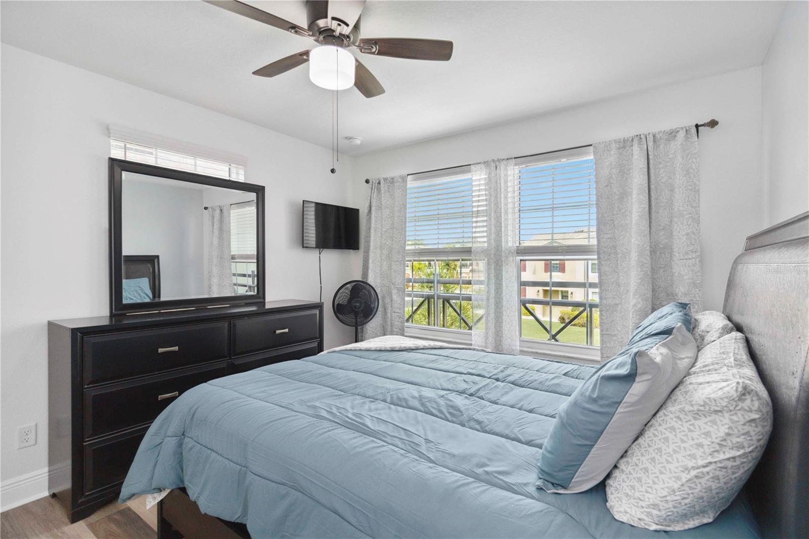 Image 17 of 46 For 5114 78th St Circle E