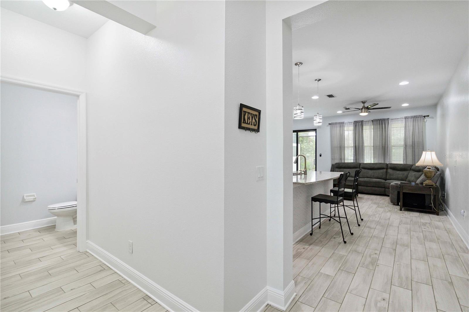 Image 4 of 46 For 5114 78th St Circle E