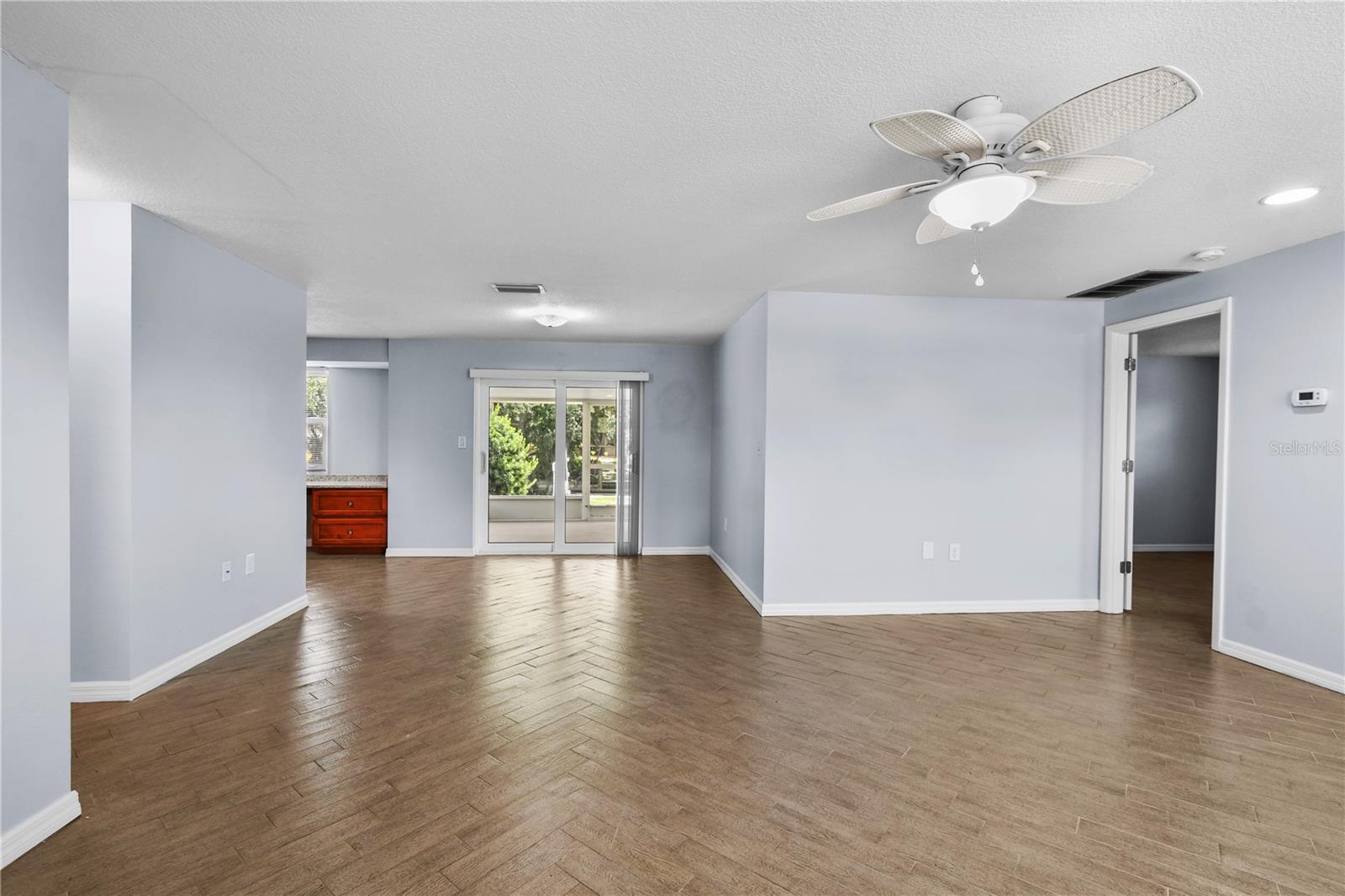 Image 19 of 66 For 4612 8th Street Court E